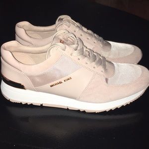 Pink/rose gold Michael Kors sneakers!